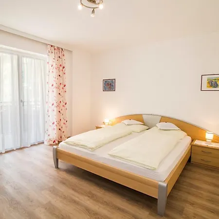 Guest house Garni Gartenheim 2*