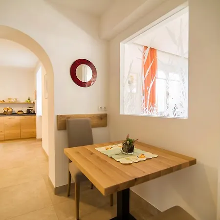 Garni Gartenheim Guest house