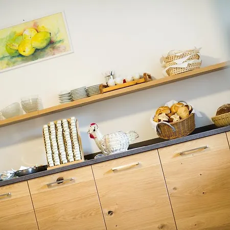 Guest house Garni Gartenheim Caldaro