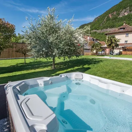 Garni Gartenheim Guest house Caldaro